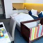 Hotel Yacht Wellness&business 4*