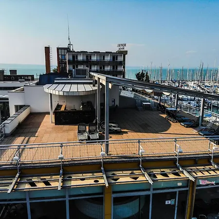 Yacht Wellness & Business Siofok