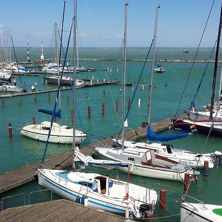Yacht Wellness&business 4* Siófok