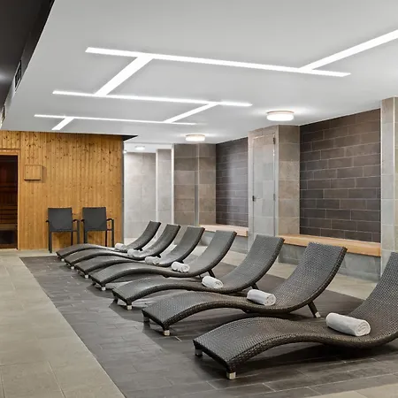 Yacht Wellness & Business 4* Siofok