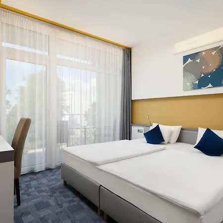 Otel Yacht Wellness & Business Siofok