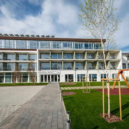 Yacht Wellness & Business Siófok