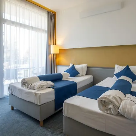 Hotel Yacht Wellness&business