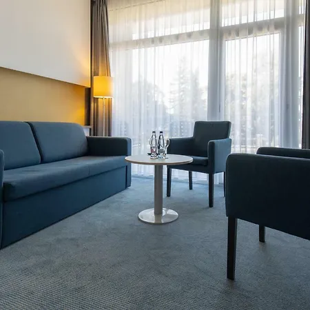 Hotel Yacht Wellness&business 4*