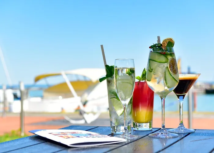 Yacht Wellness & Business فندق