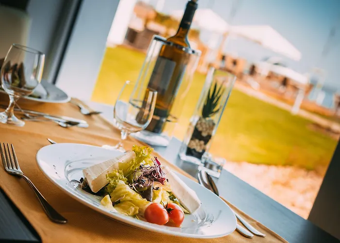 فندق Yacht Wellness & Business 4*